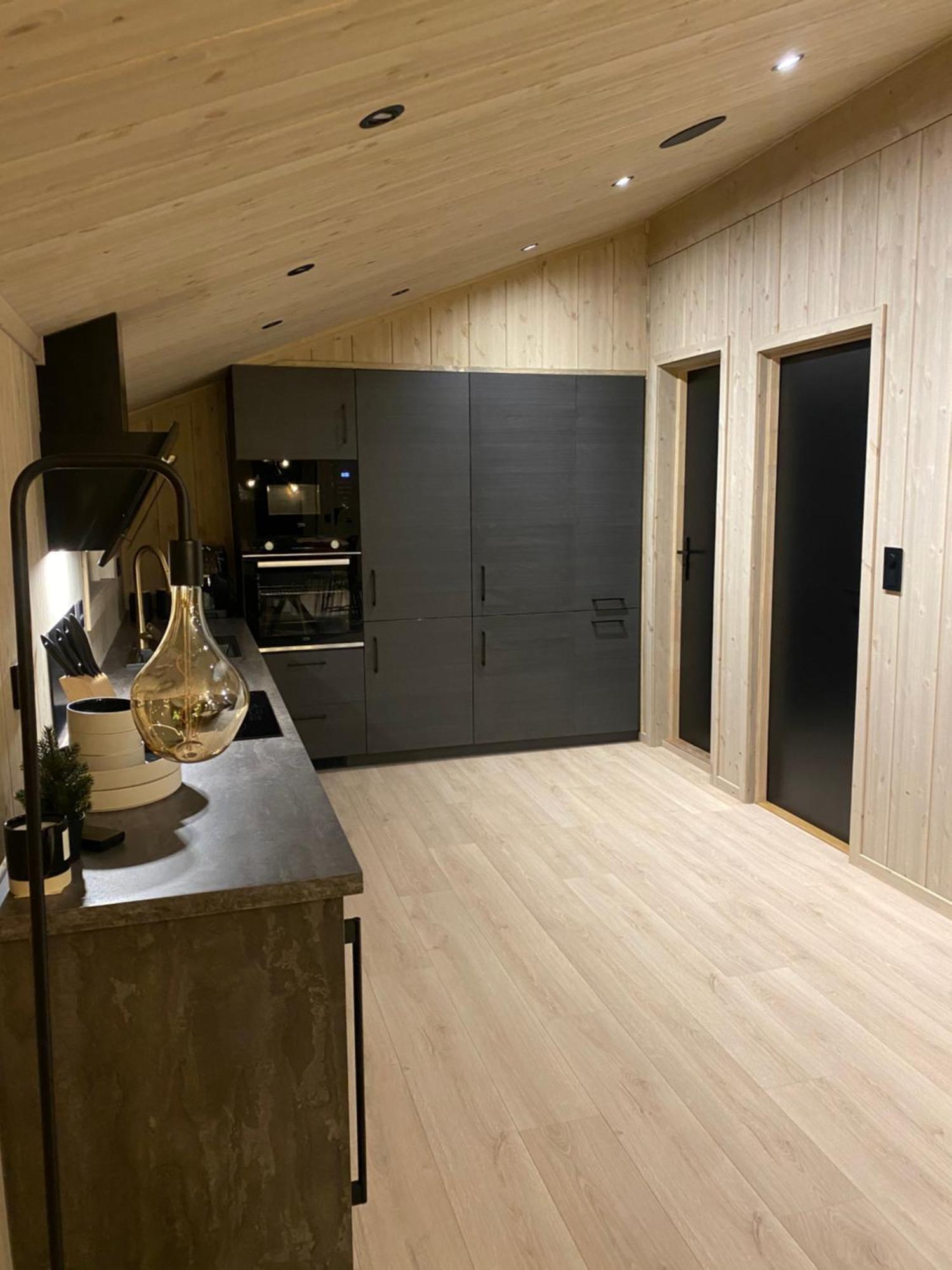 High Standard Cabin Close To The Fla City Center ภายนอก รูปภาพ