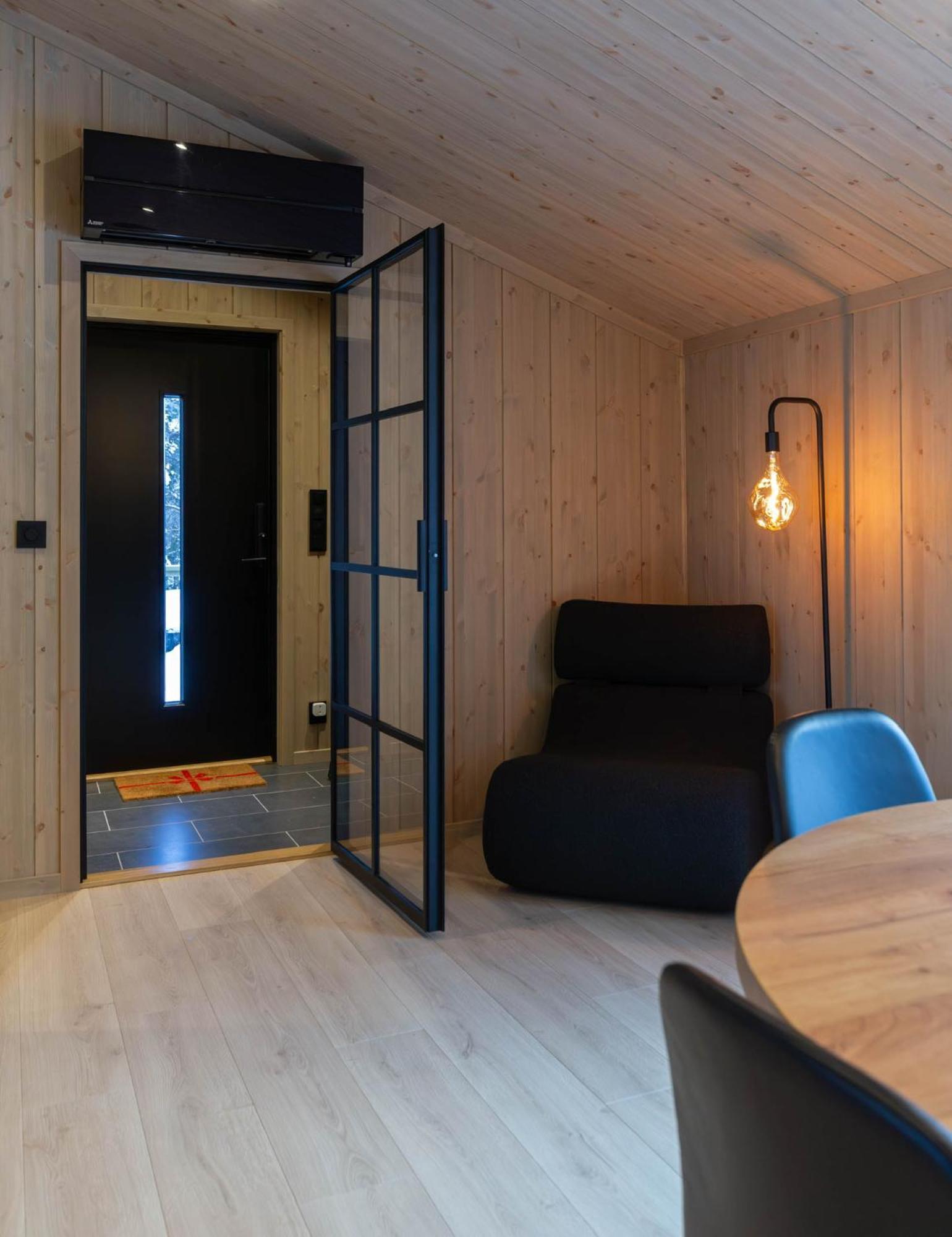 High Standard Cabin Close To The Fla City Center ภายนอก รูปภาพ
